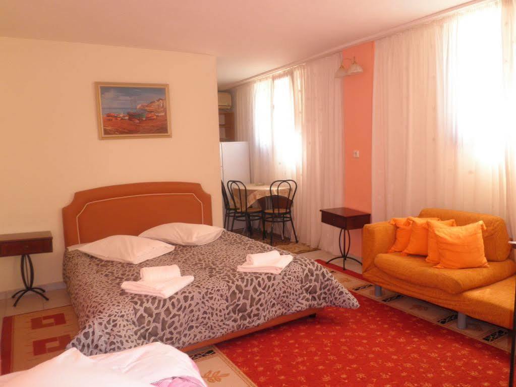 Bonne Nuit Pension Nafplio Exterior photo